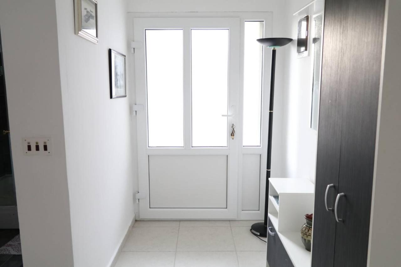 Apartman Lucija Kuca Za Odmor Vukovár Kültér fotó